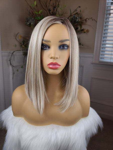 Stella- lace front left part monofilament, short ( butter blonde)