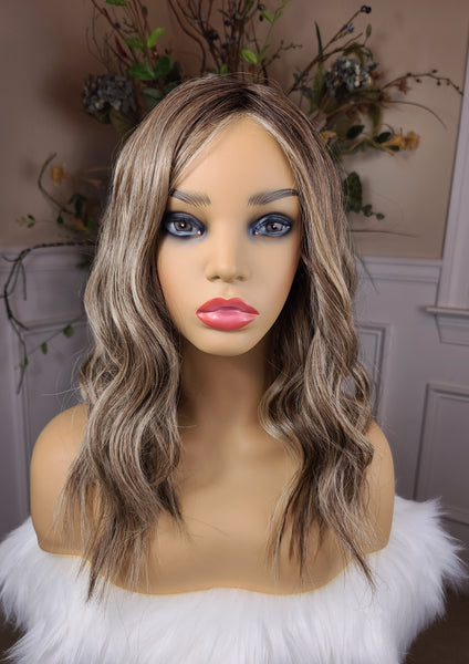 "Niki"- lace front, deep middle shiftable partial monofilament (sweet cream)