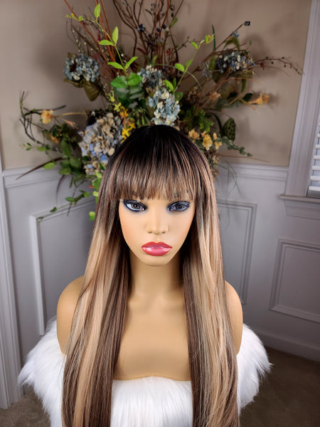 "Bella" - Beautiful long unit with bangs (cream blonde)